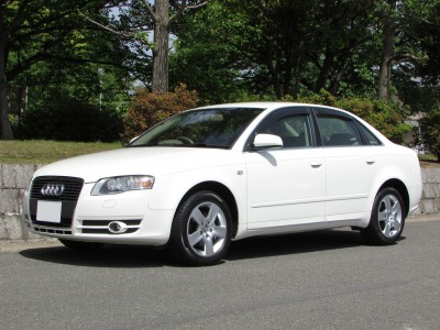 h18audi_a4_01